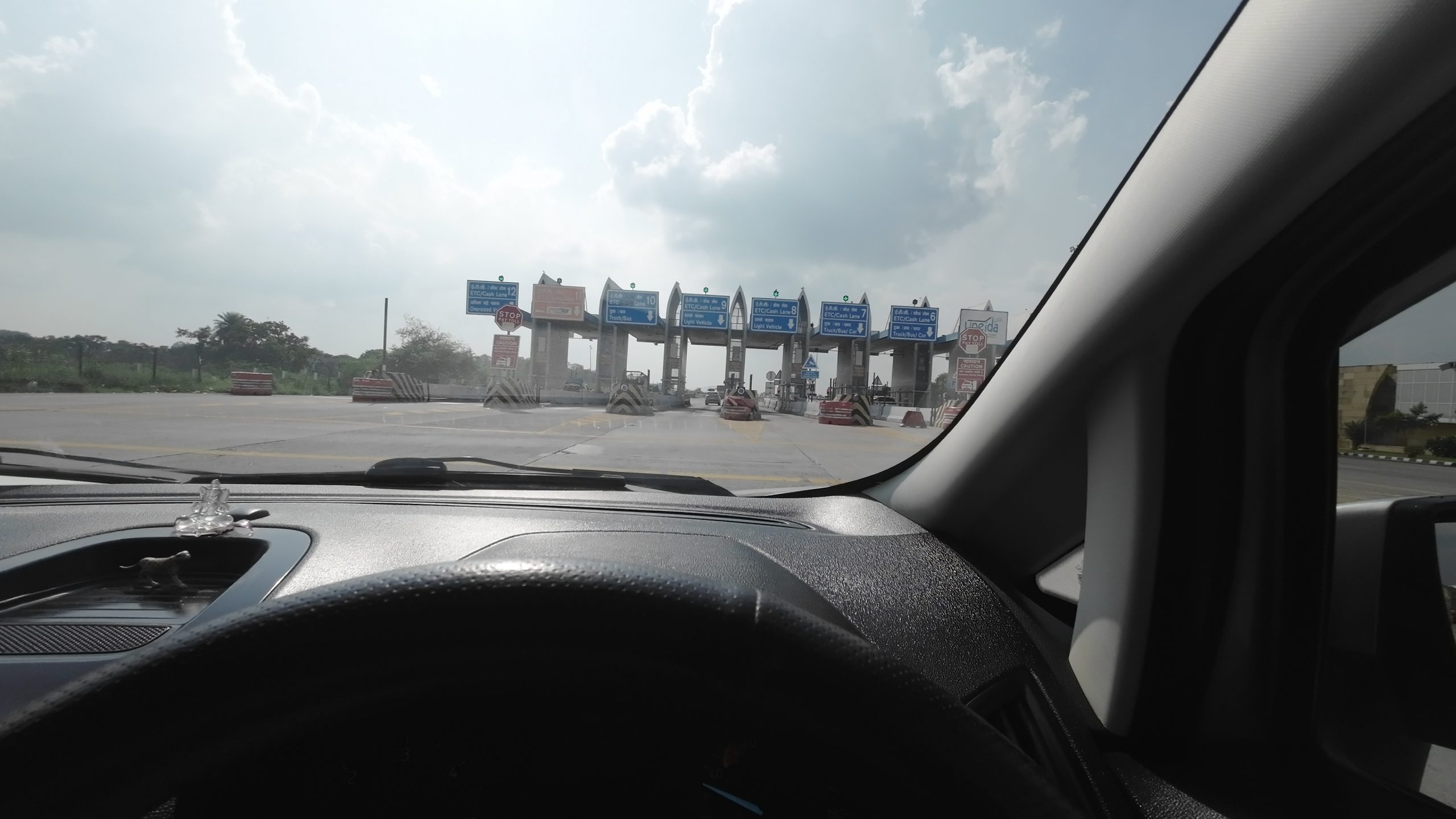The grand entry toll plaza and starting point of the six-lane Agra-Lucknow Expressway in Uttar Pradesh