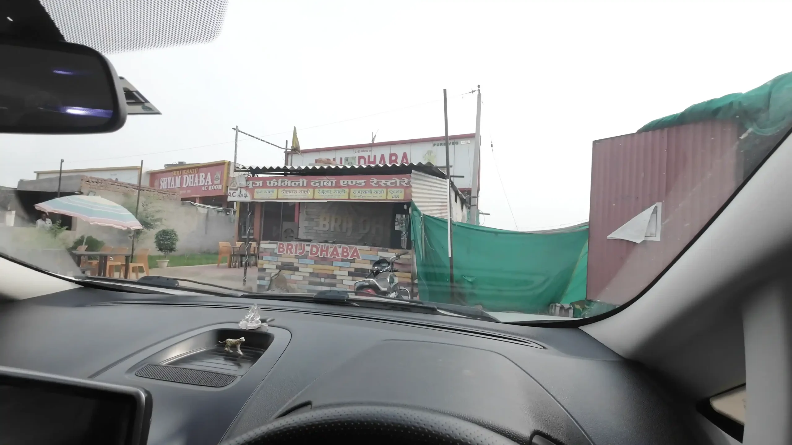 The outside view of Brij Dhaba, a popular roadside restaurant on National Highway 21 where we stopped for our dinner break